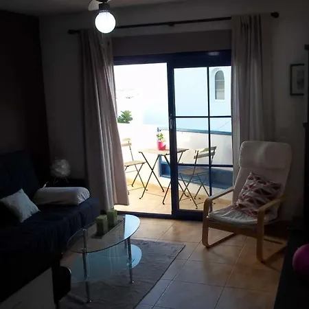 Apartment Puerto Del Carmen Sleeps 4 Pool Wifi