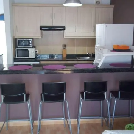 Apartment Puerto Del Carmen Sleeps 4 Pool Wifi *
